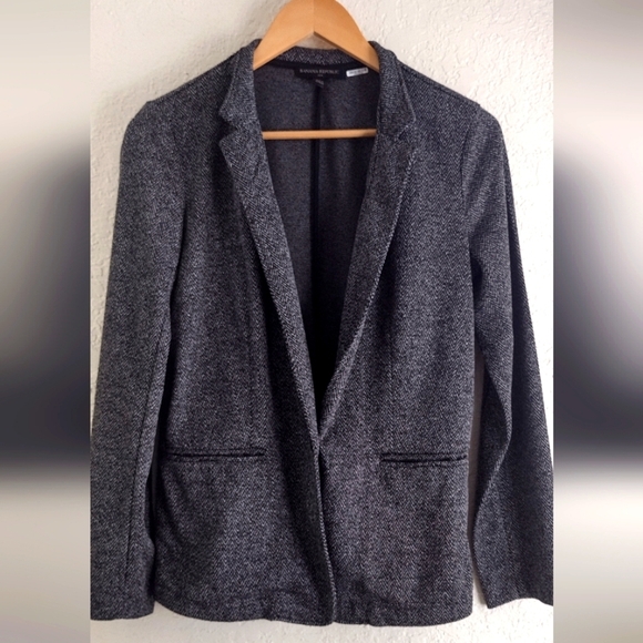 Banana Republic Classic Knit Herringbone Inverted Collar Blazer - Picture 2 of 10